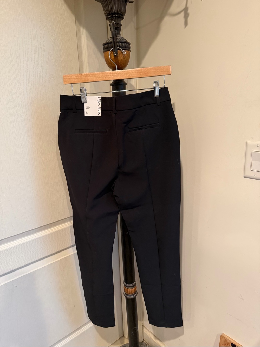 Nine West Black Cropped Slim Ankle Pants